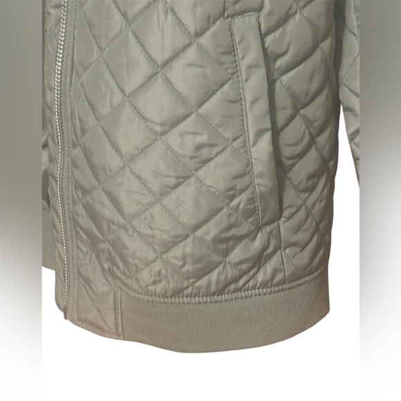 NWT Levi's Diamond-Quilt Bomber Jacket - Sage Green - Picture 3 of 7